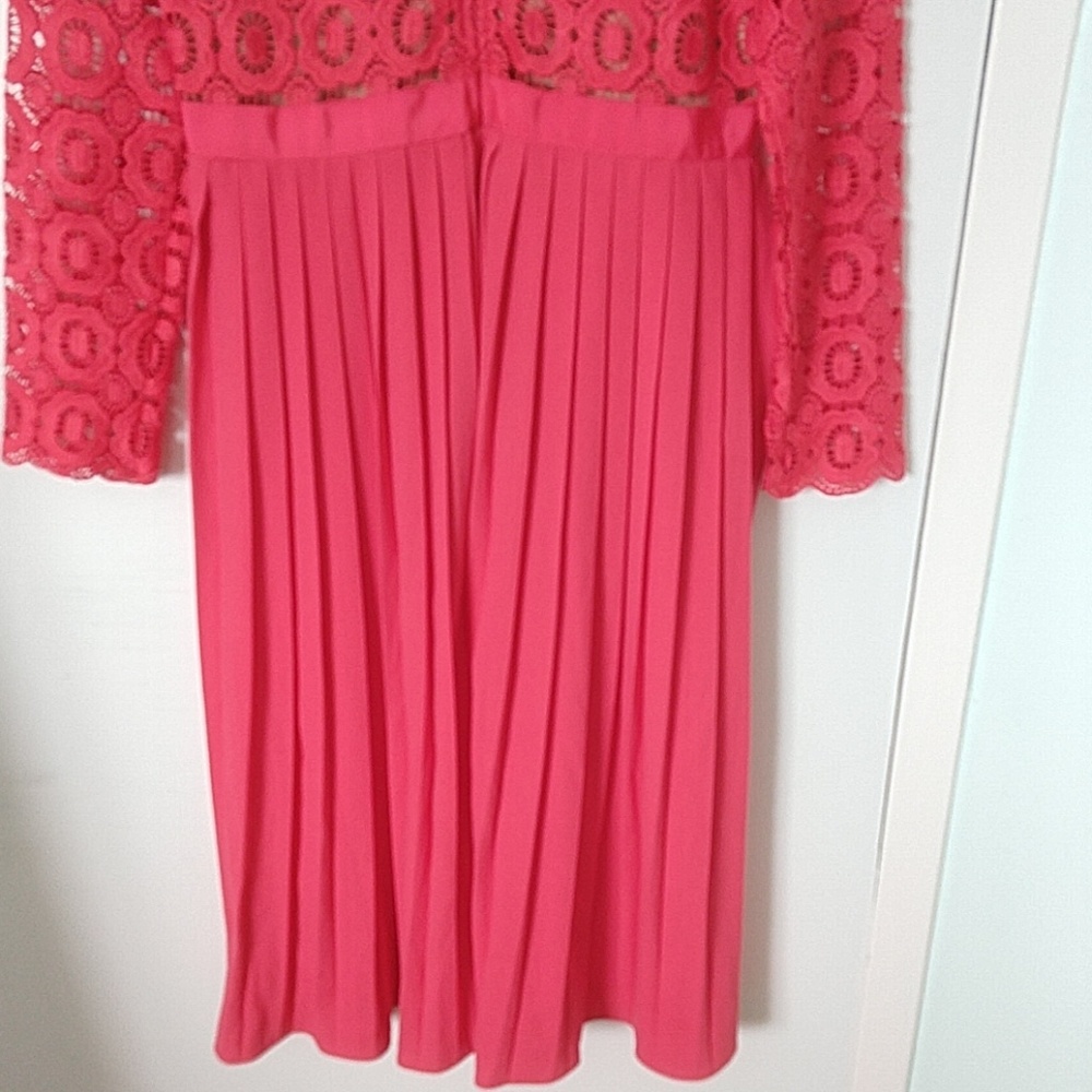 Dress - Picture 4 of 4